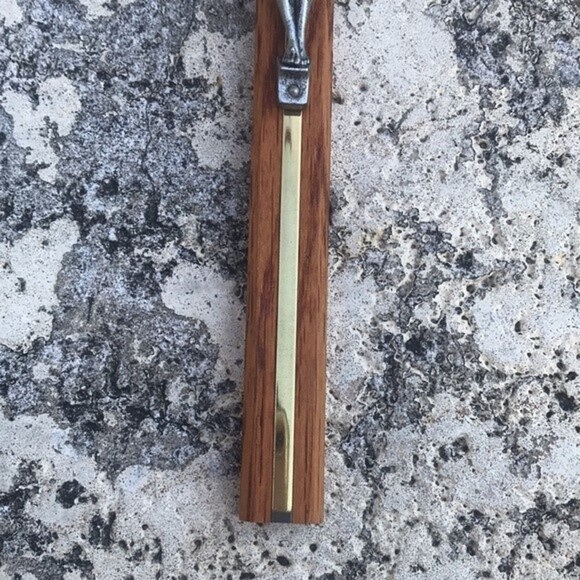 Religion wall inri wood cross with Jesus figure - Picture 4 of 7